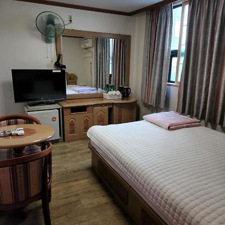 Daeho Motel Busan Exteriör bild