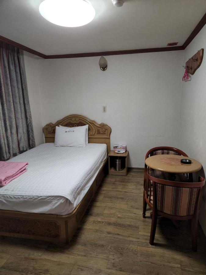 Daeho Motel Busan Exteriör bild